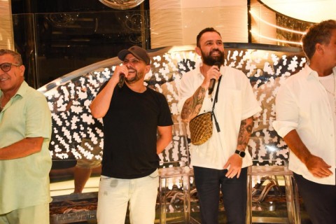 🌊🎤 Jorge & Mateus transformam cruzeiro em uma grande festa para celebrar 20 anos de uma carreira histórica